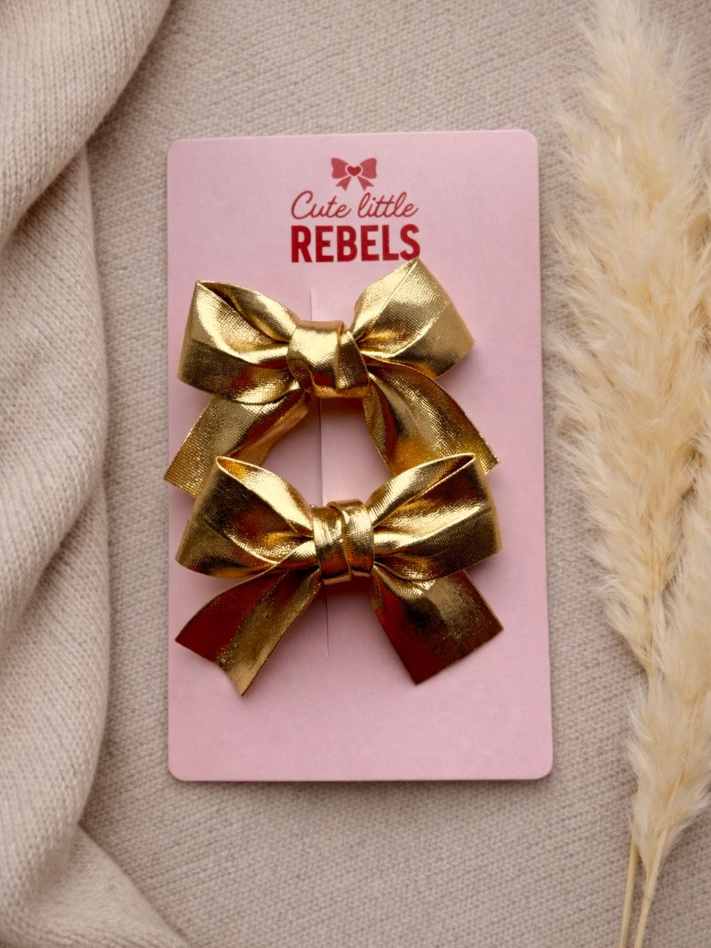 Haarspeldjes van cute little rebels met gouden strik voor kind