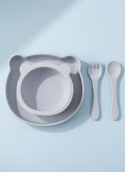 Lichtblauwe siliconen serviesset met bordje schaaltje en bestek